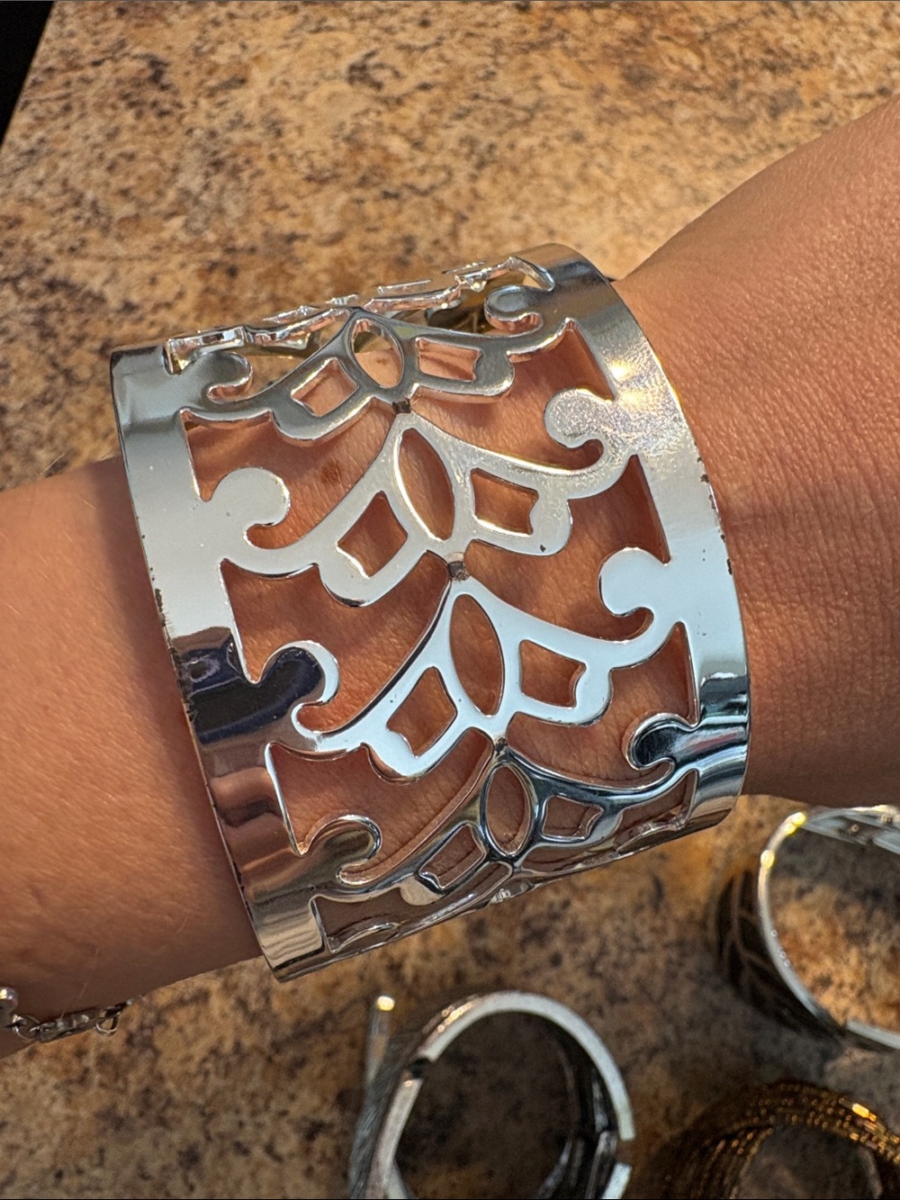 Lot of bracelets - Picture 8 of 11